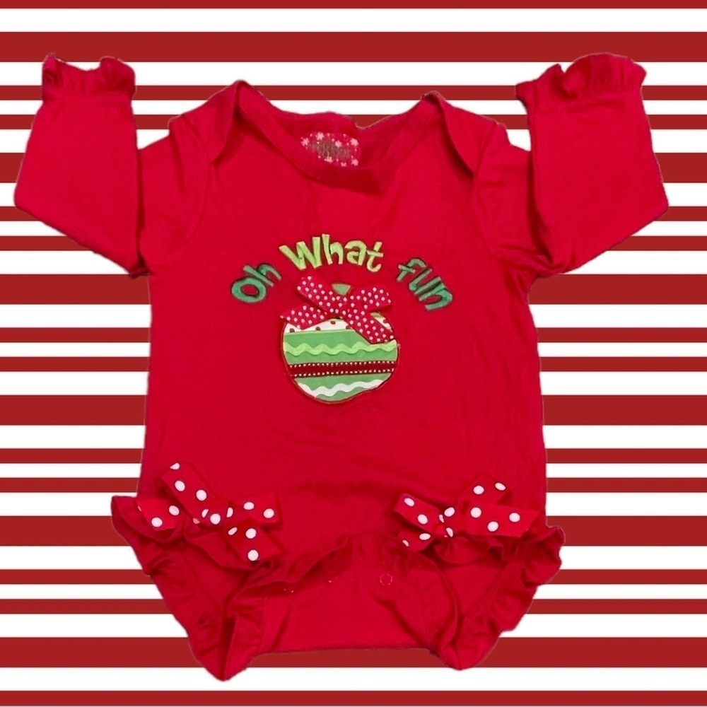NWOT Kirkland’s Cre8tions 18M “Oh What Fun” w/Appliquéd Ornament Bows & Ruffles